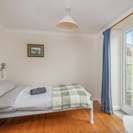 Holiday home Old George Iii House